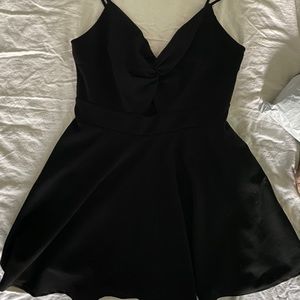 black mini lose dress!🖤